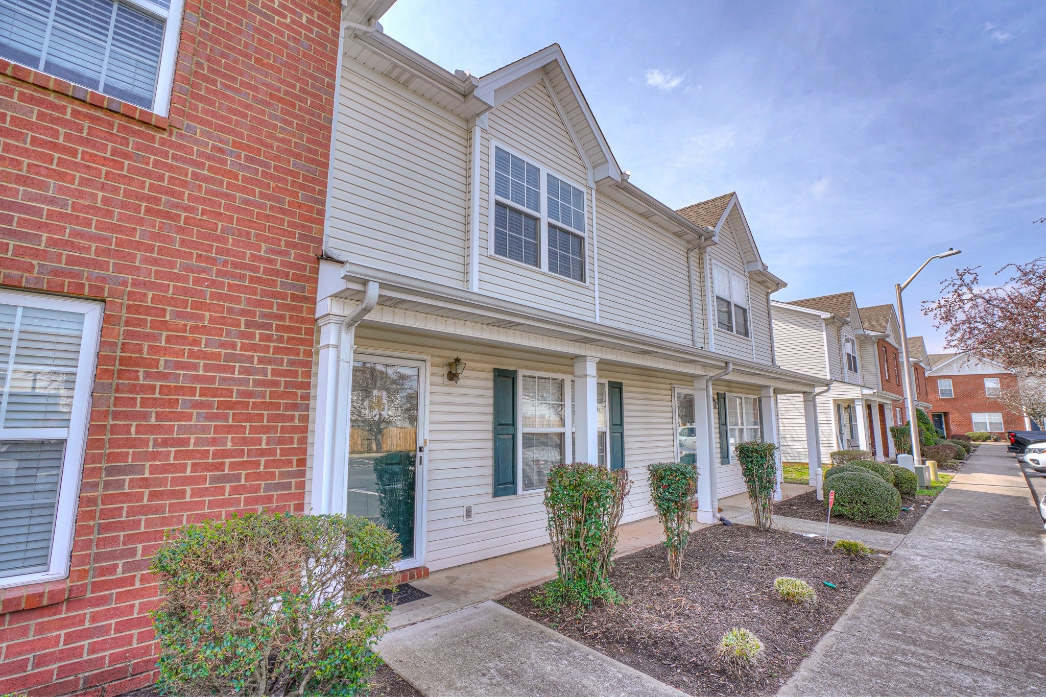 415 Arapaho Dr