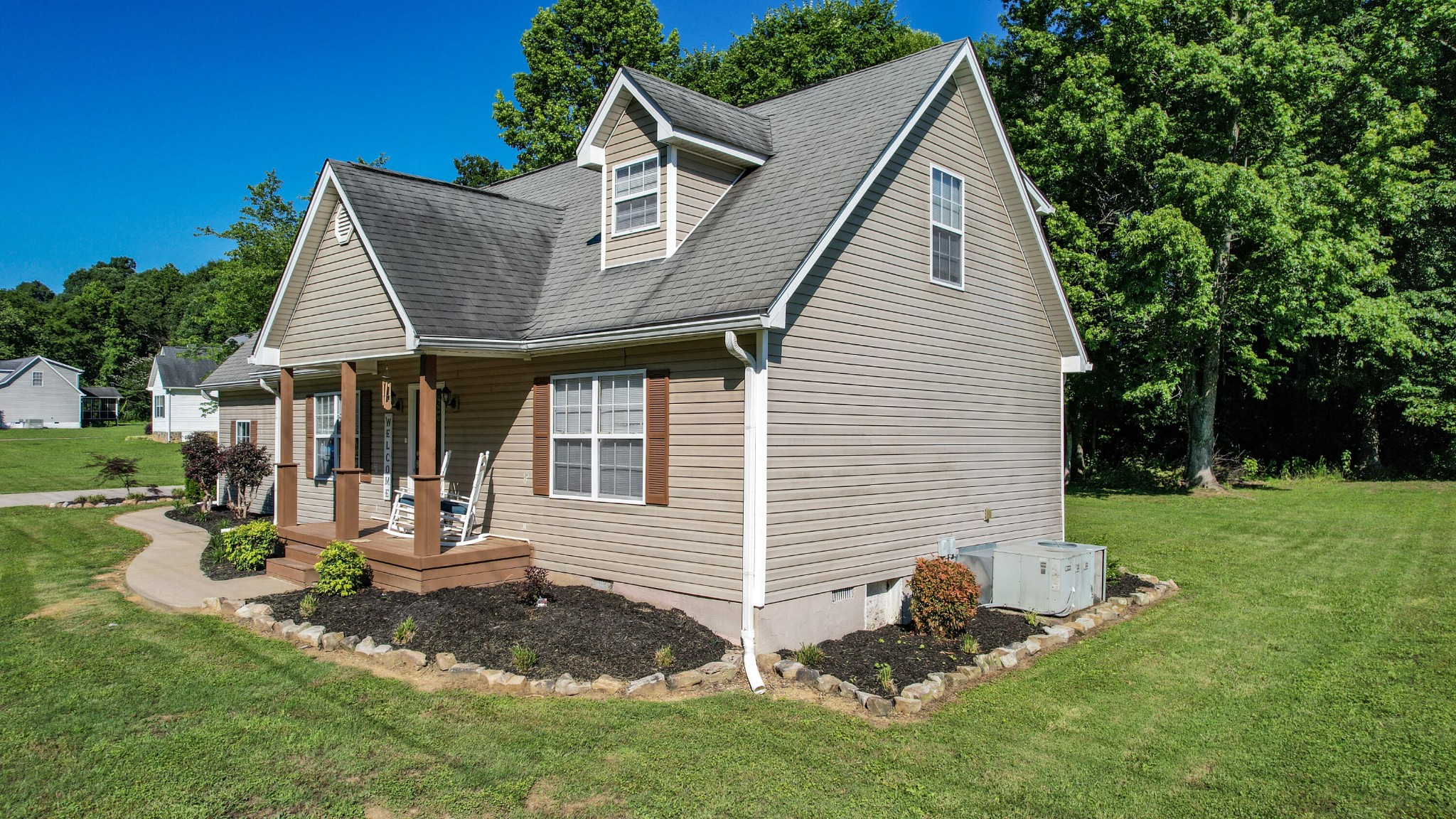 230 Lyles Road SE