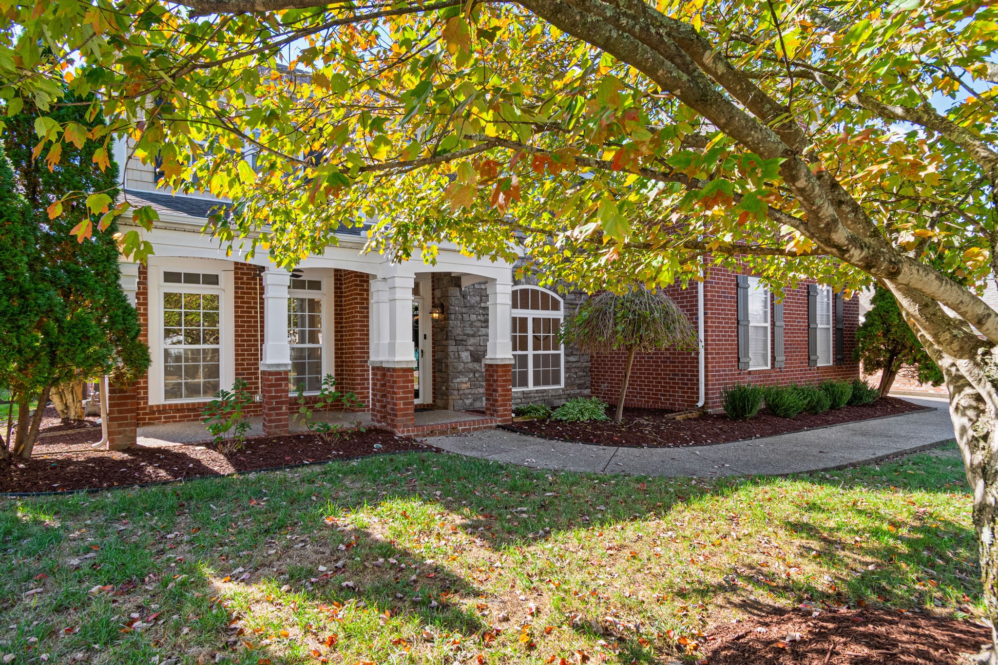 1813 Woodland Farms Ct