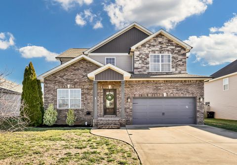 1213 Winterset Dr Clarksville TN 37040