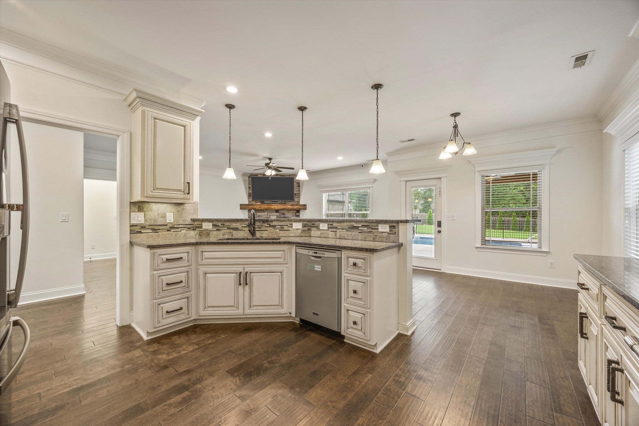 29 Knotting Hill Dr