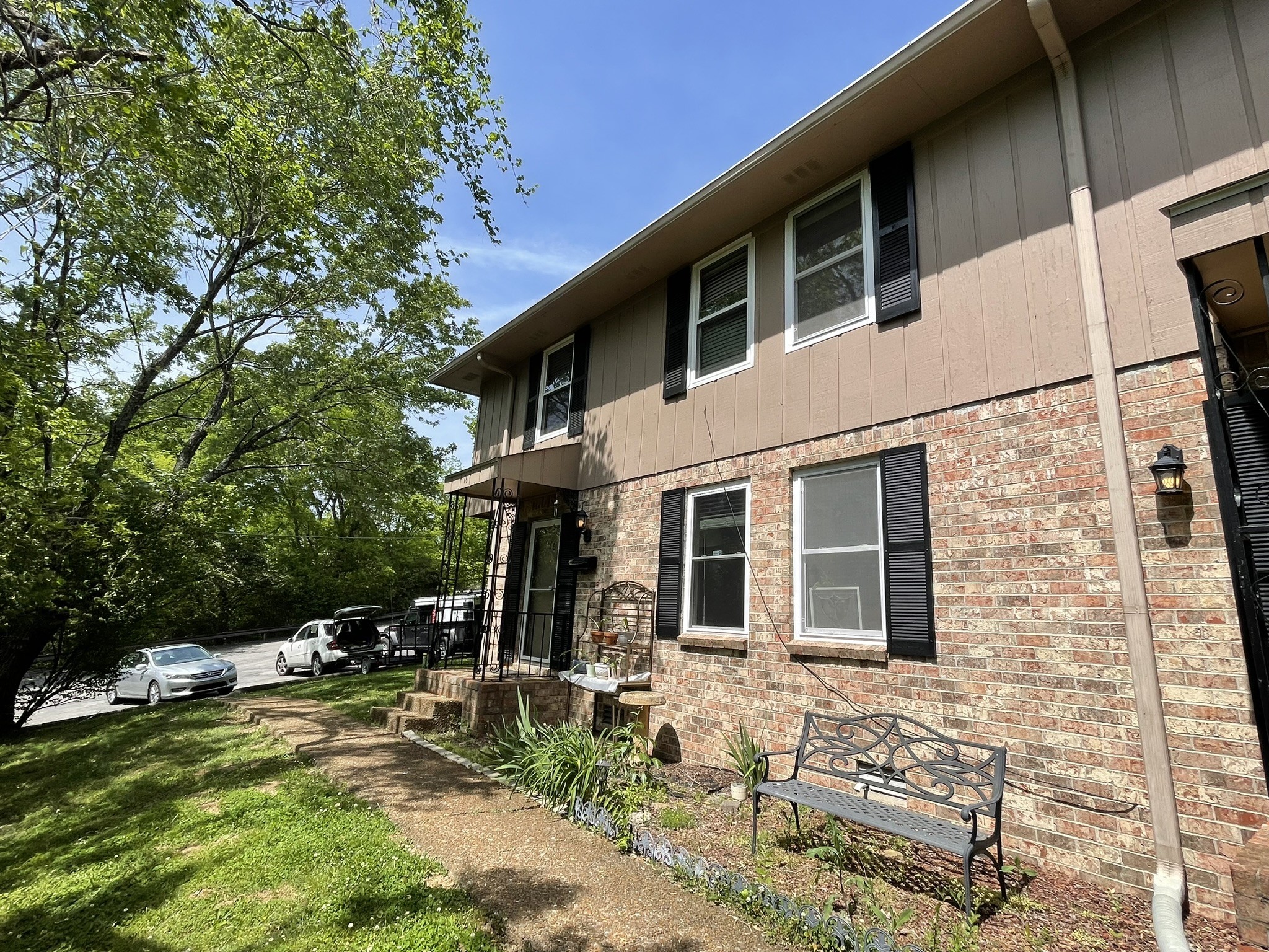 110 Bellevue Rd 16