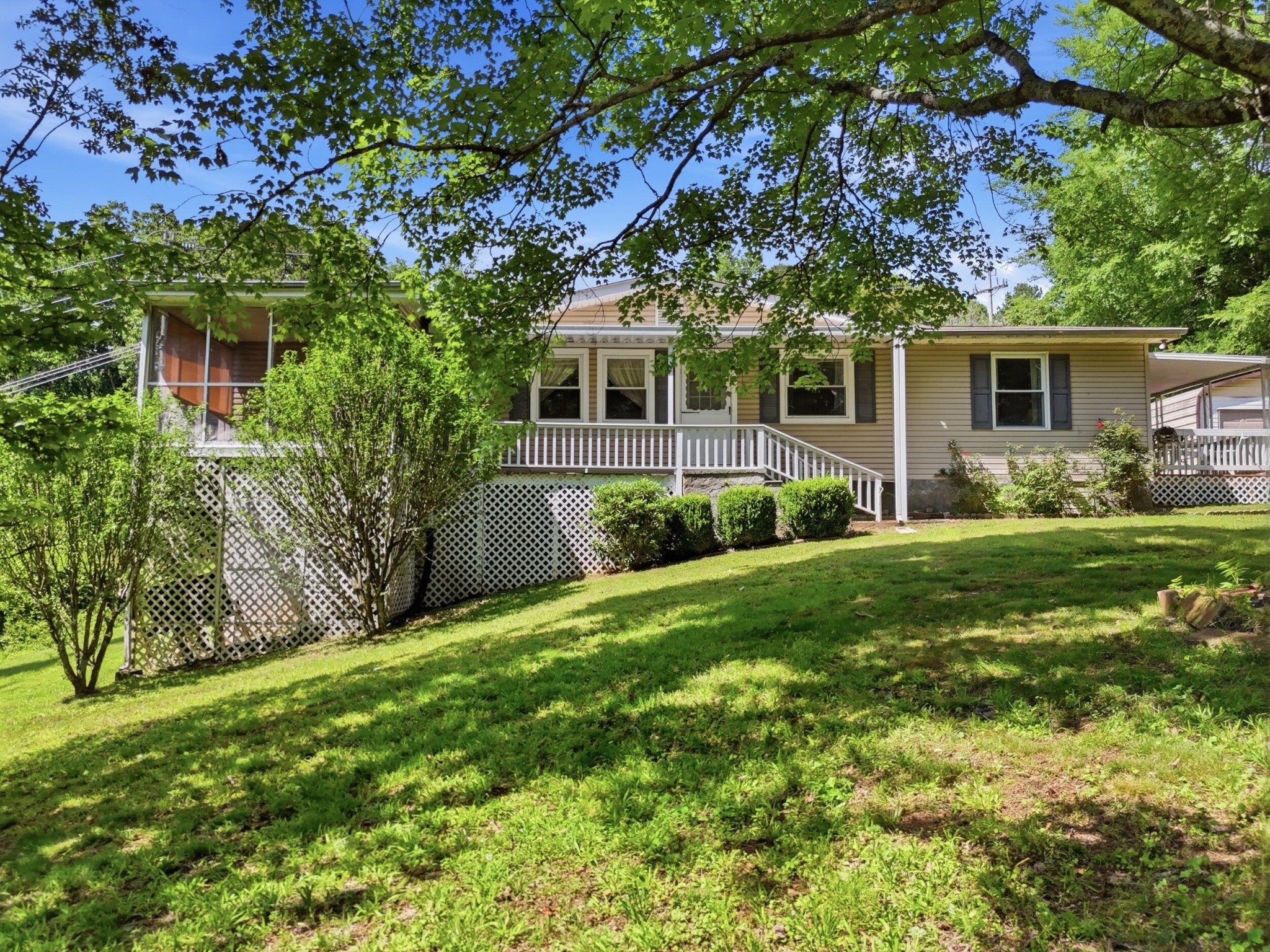 1000 Hill Crest Road
