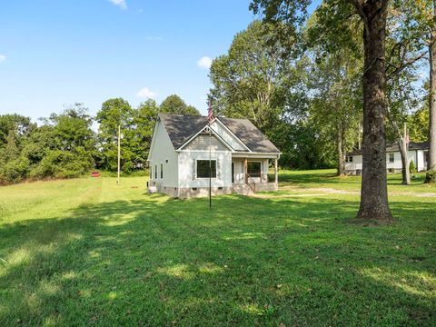 Photo of 119 Line St, Mc Minnville, TN 37110 (MLS # 3150028)