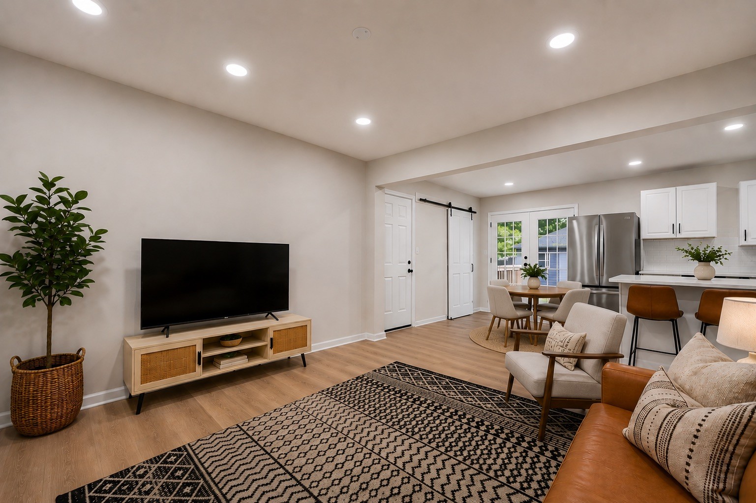 204 Ross Dr
