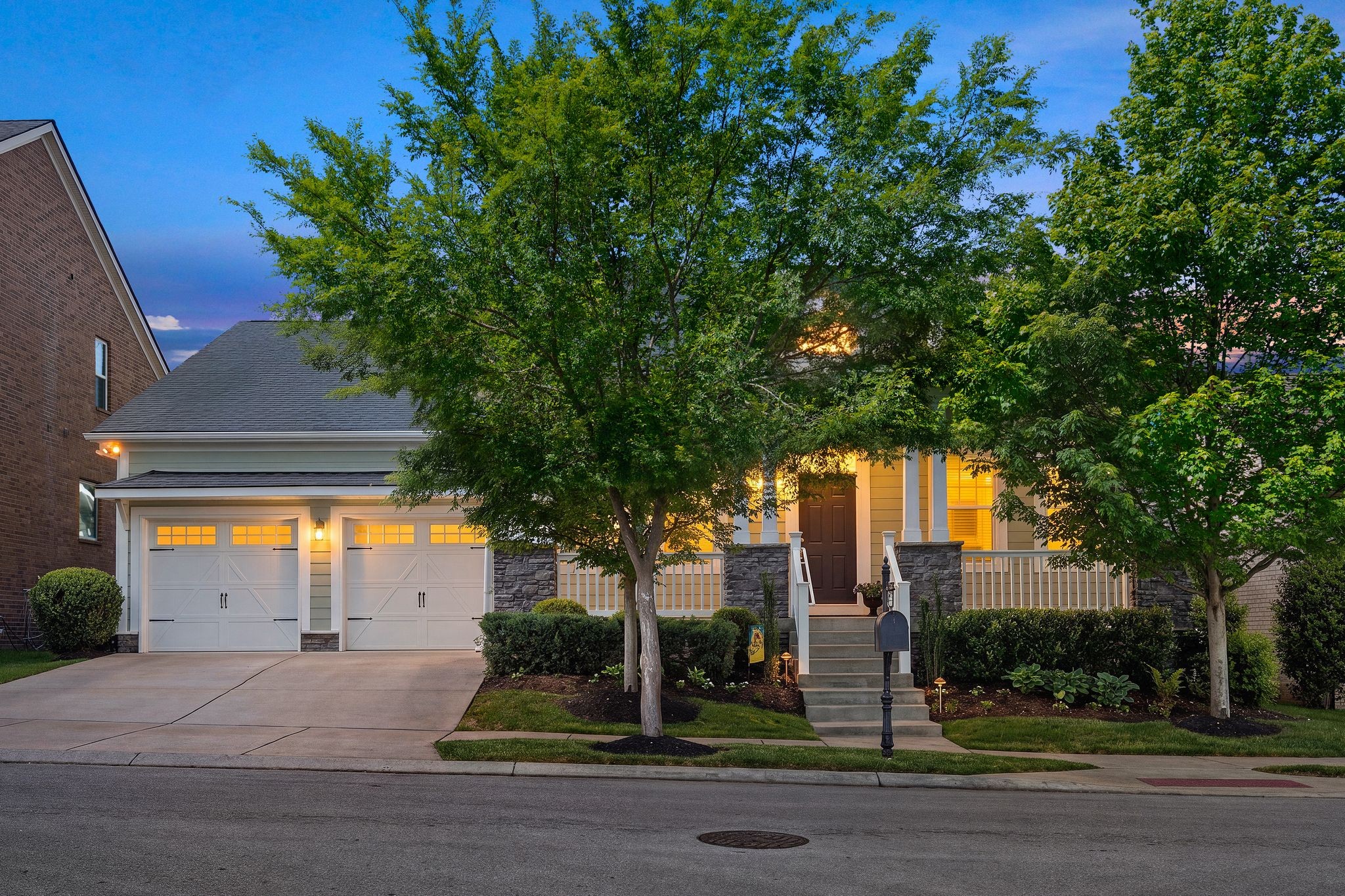 973 Ryecroft Ln
