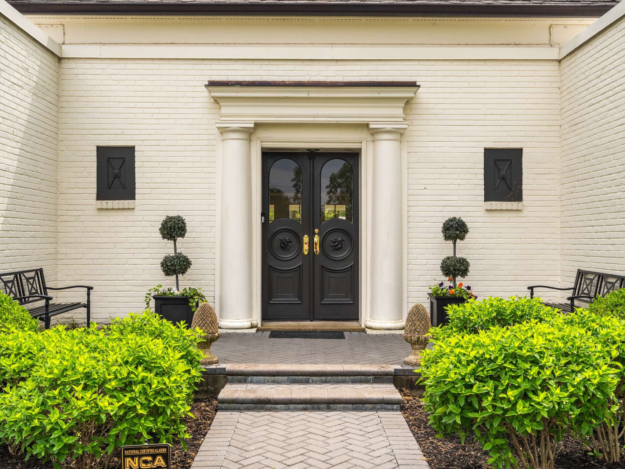 305 Davidson Rd