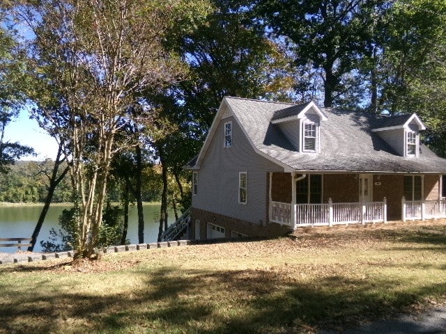 434 Hickman Shores Rd