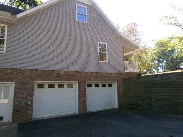 434 Hickman Shores Rd