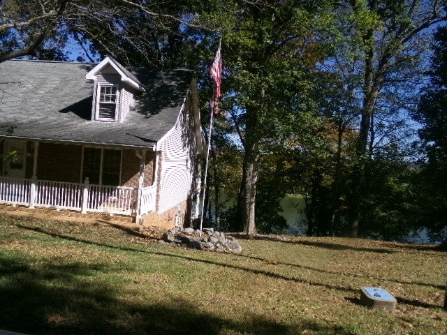 434 Hickman Shores Rd