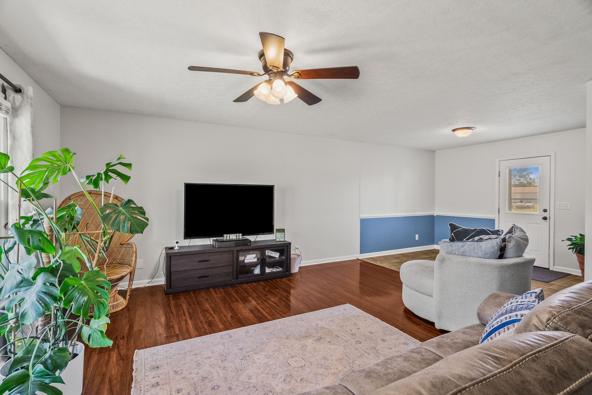 3922 Armstrong Rd
