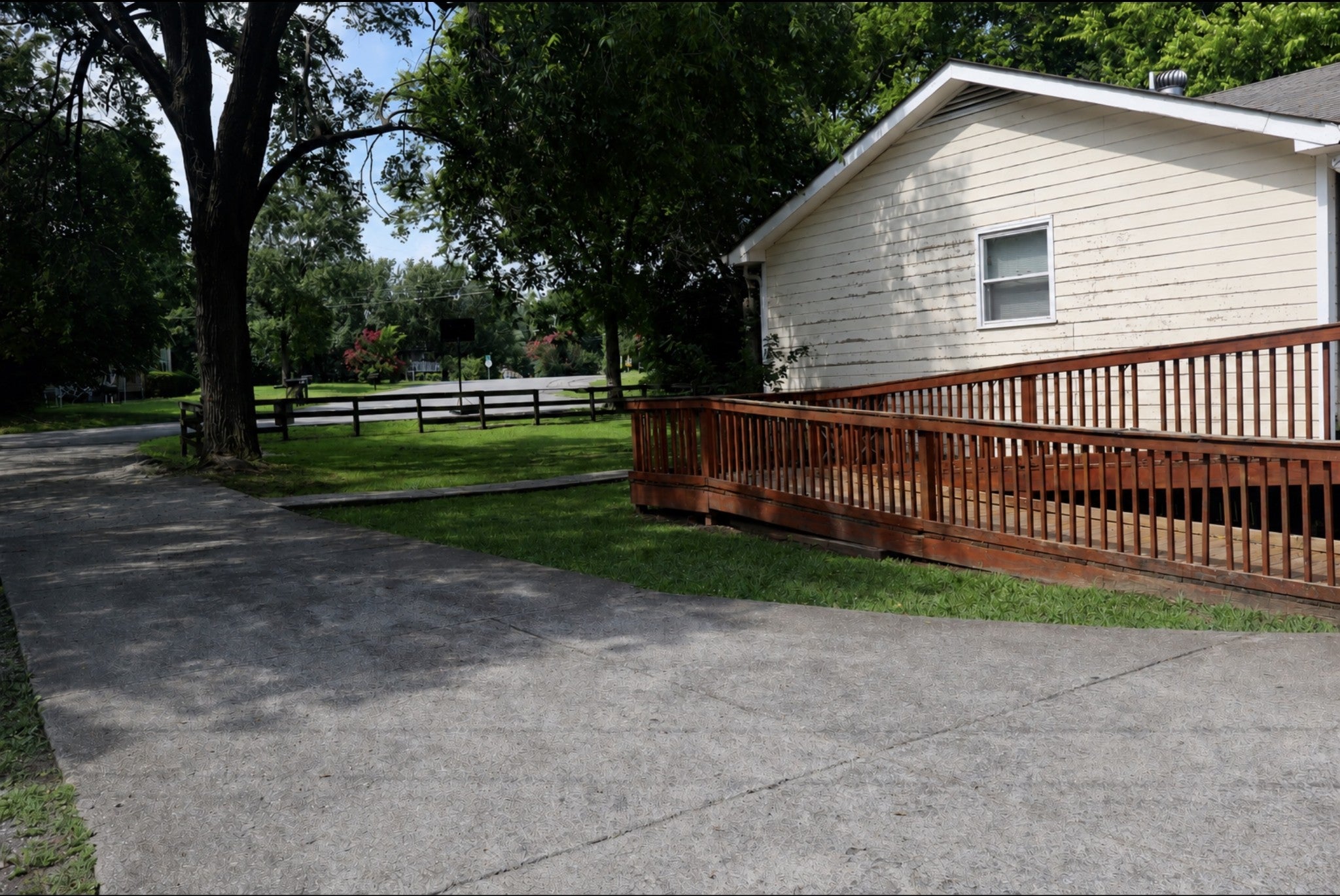136 Good Neighbors Rd