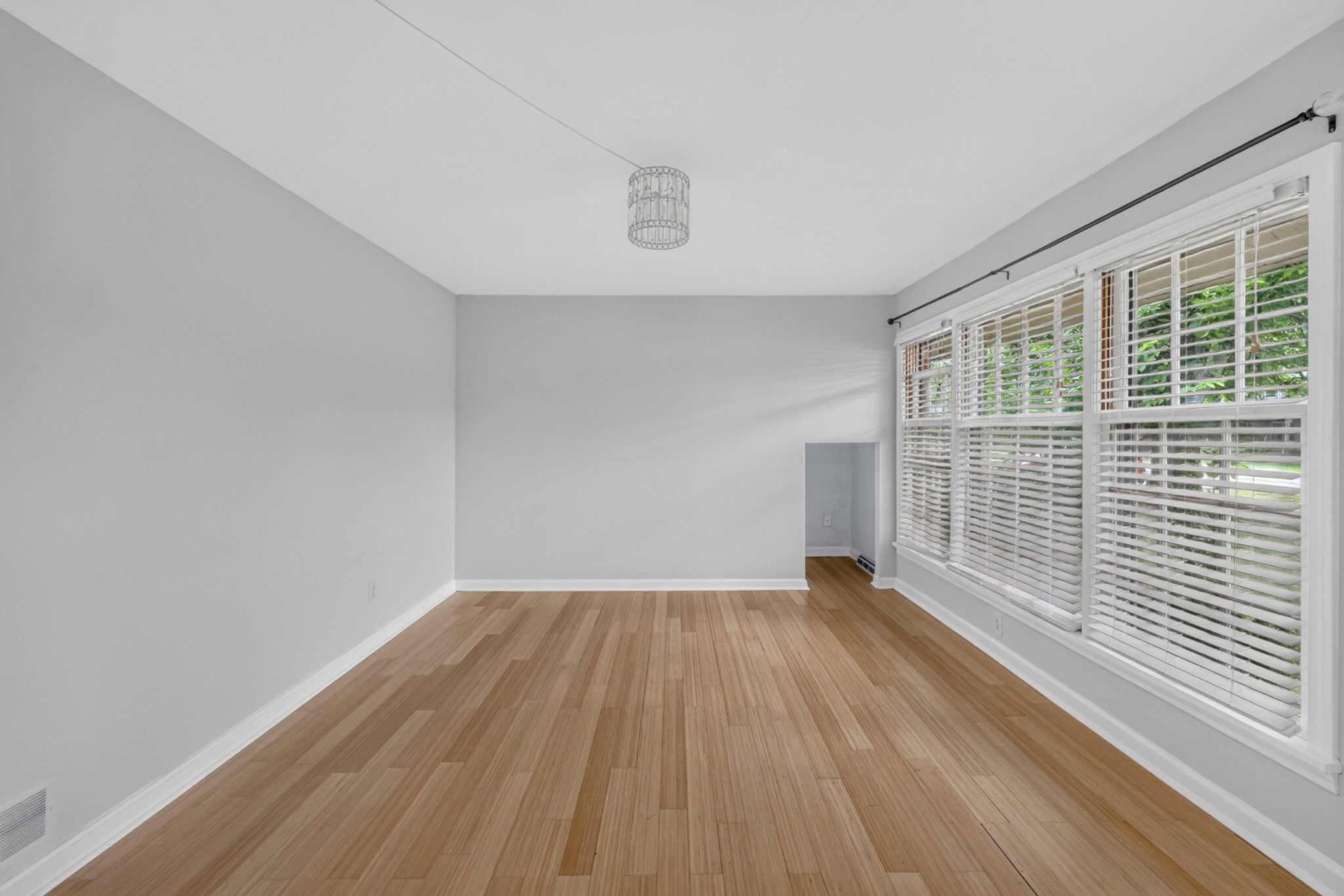 307 Austin Dr