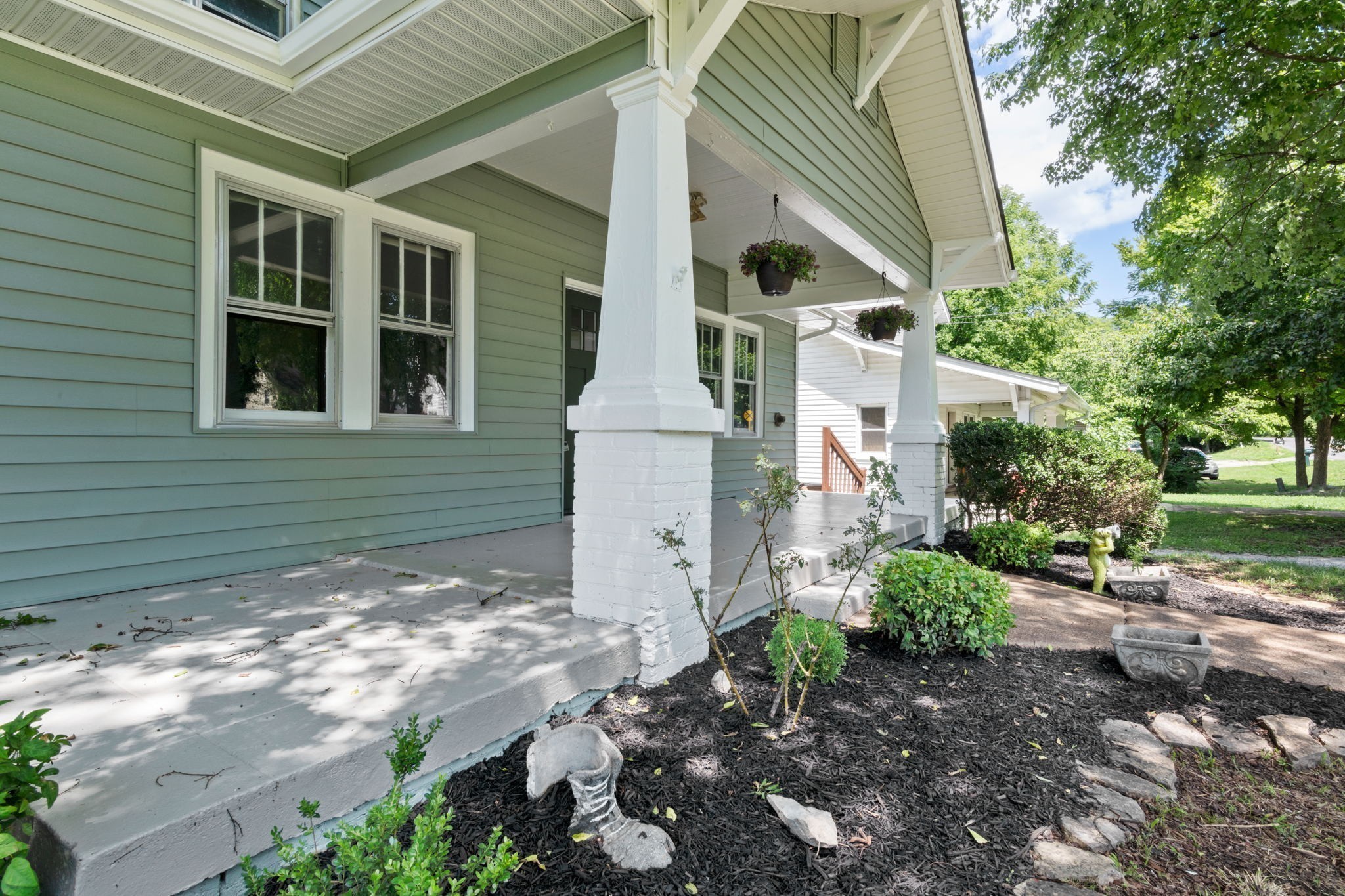 1117 McGavock Pike A