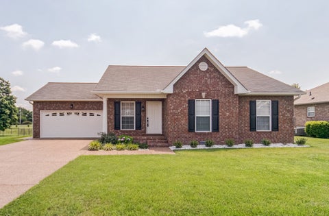 Photo of 177 Hedgeway Ct, Gallatin, TN 37066 (MLS # 3527080)