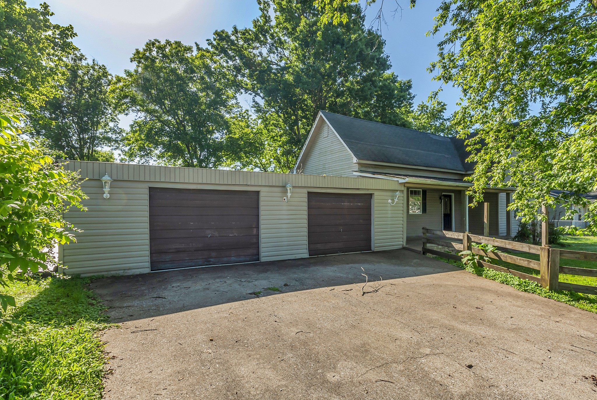 226 Higdon St
