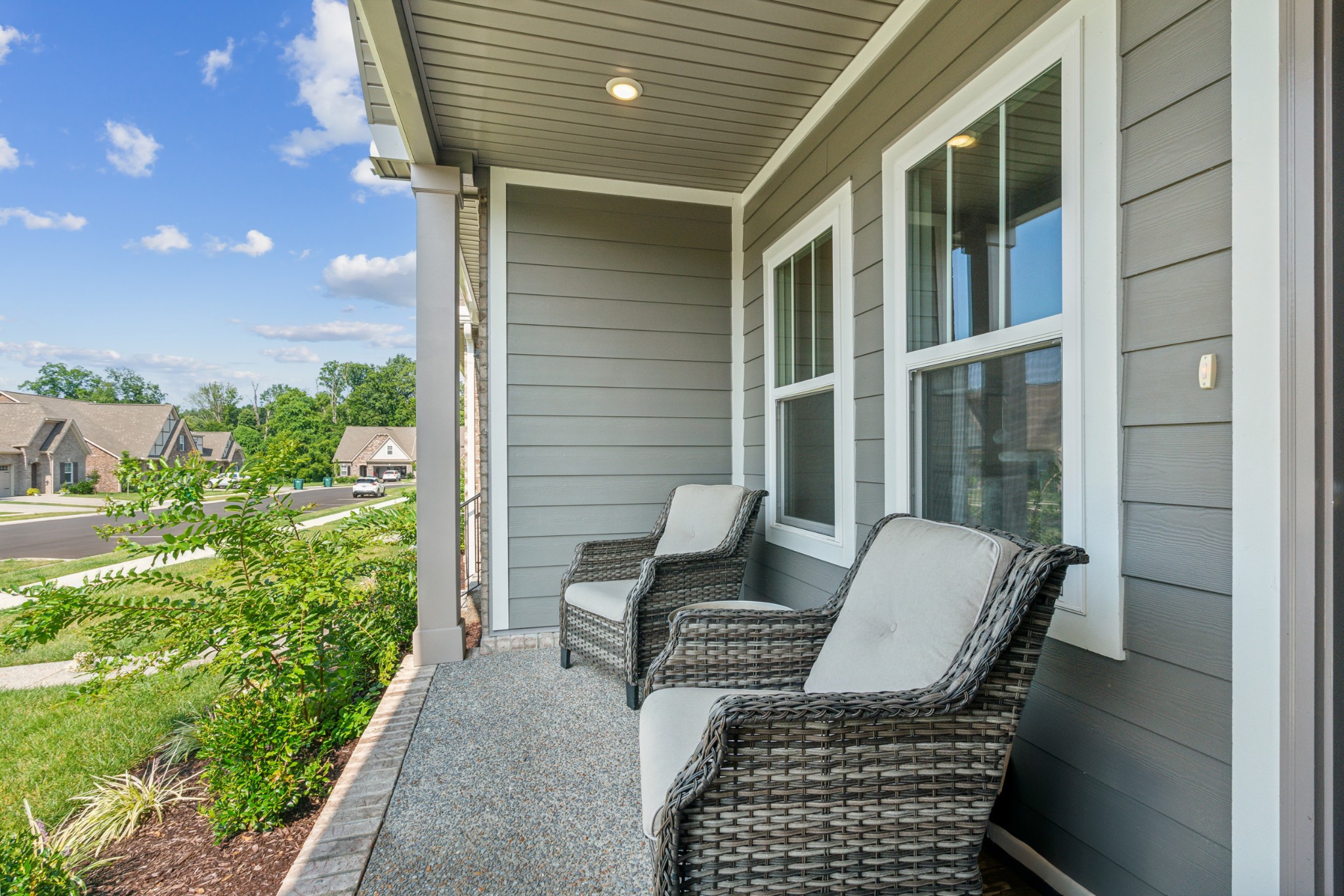1566 Cedarbrooke Ln