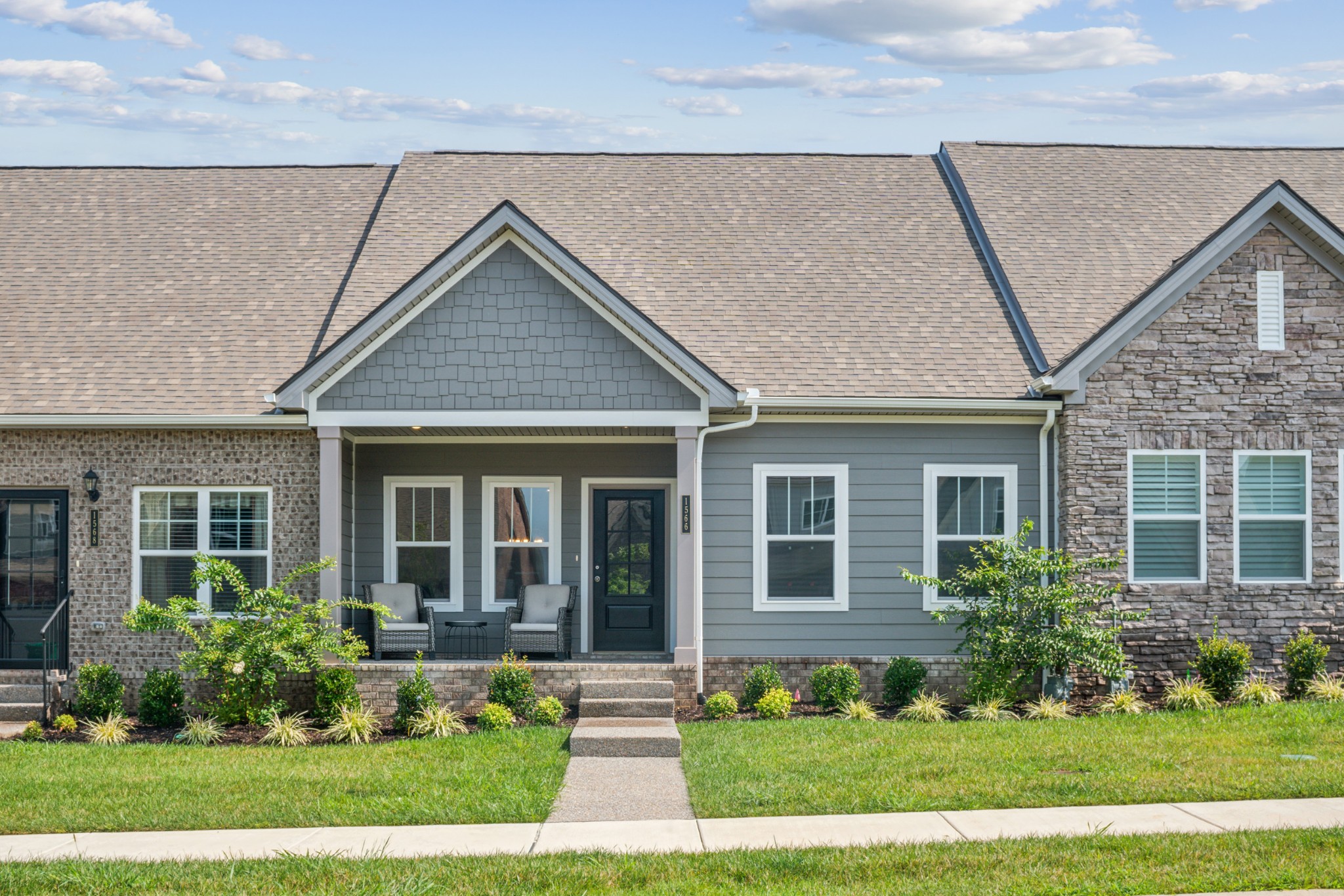 1566 Cedarbrooke Ln