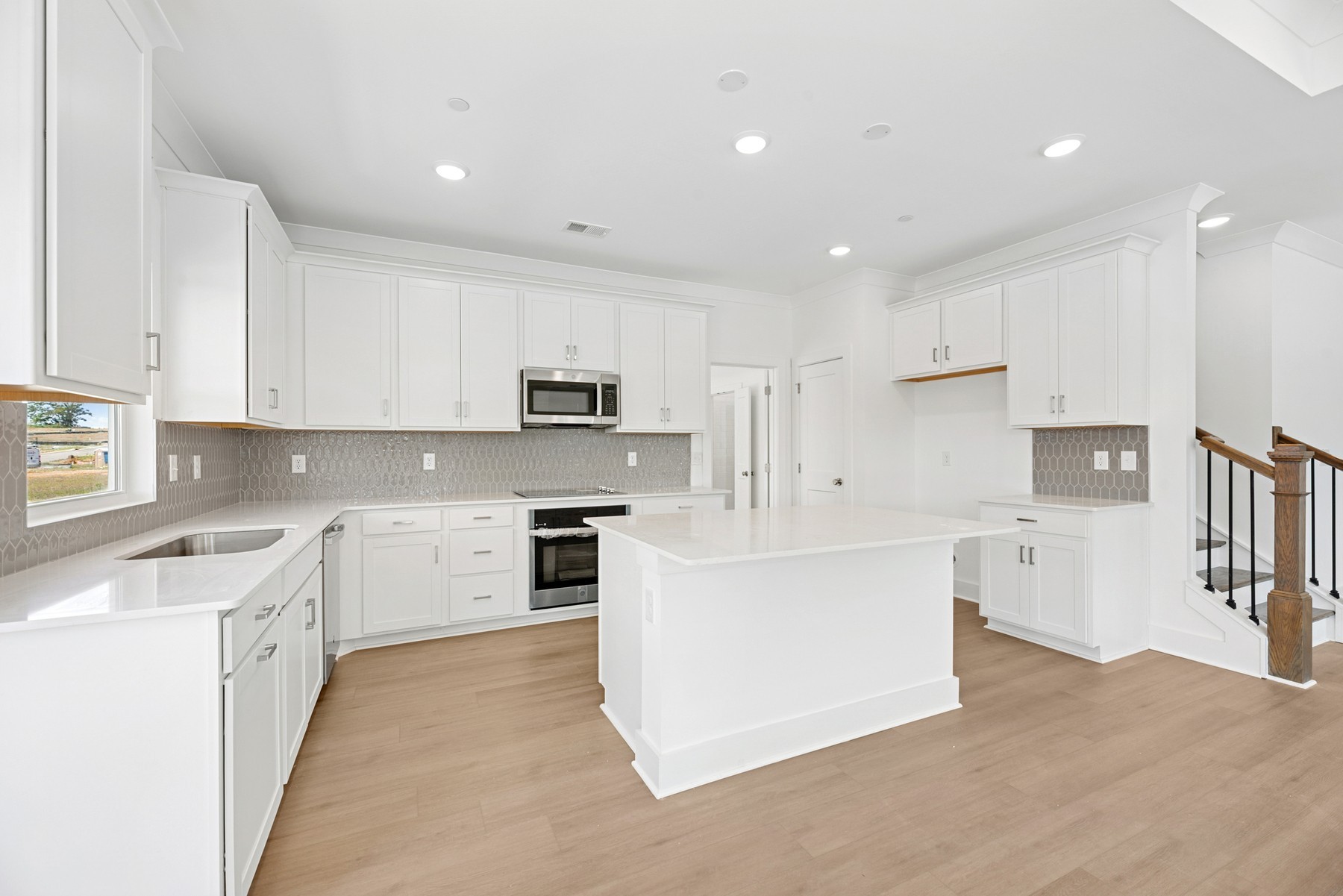 2560 Peaceful Valley Drive