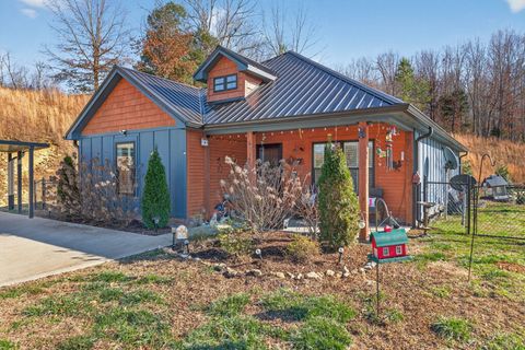 6318 Campbellsville Pike Culleoka TN 38451