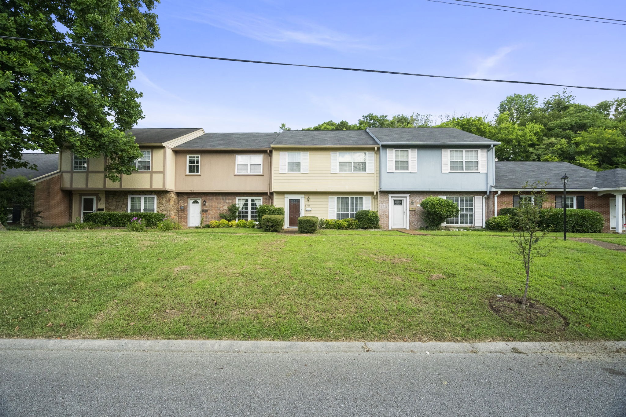 5601 Country Dr 211