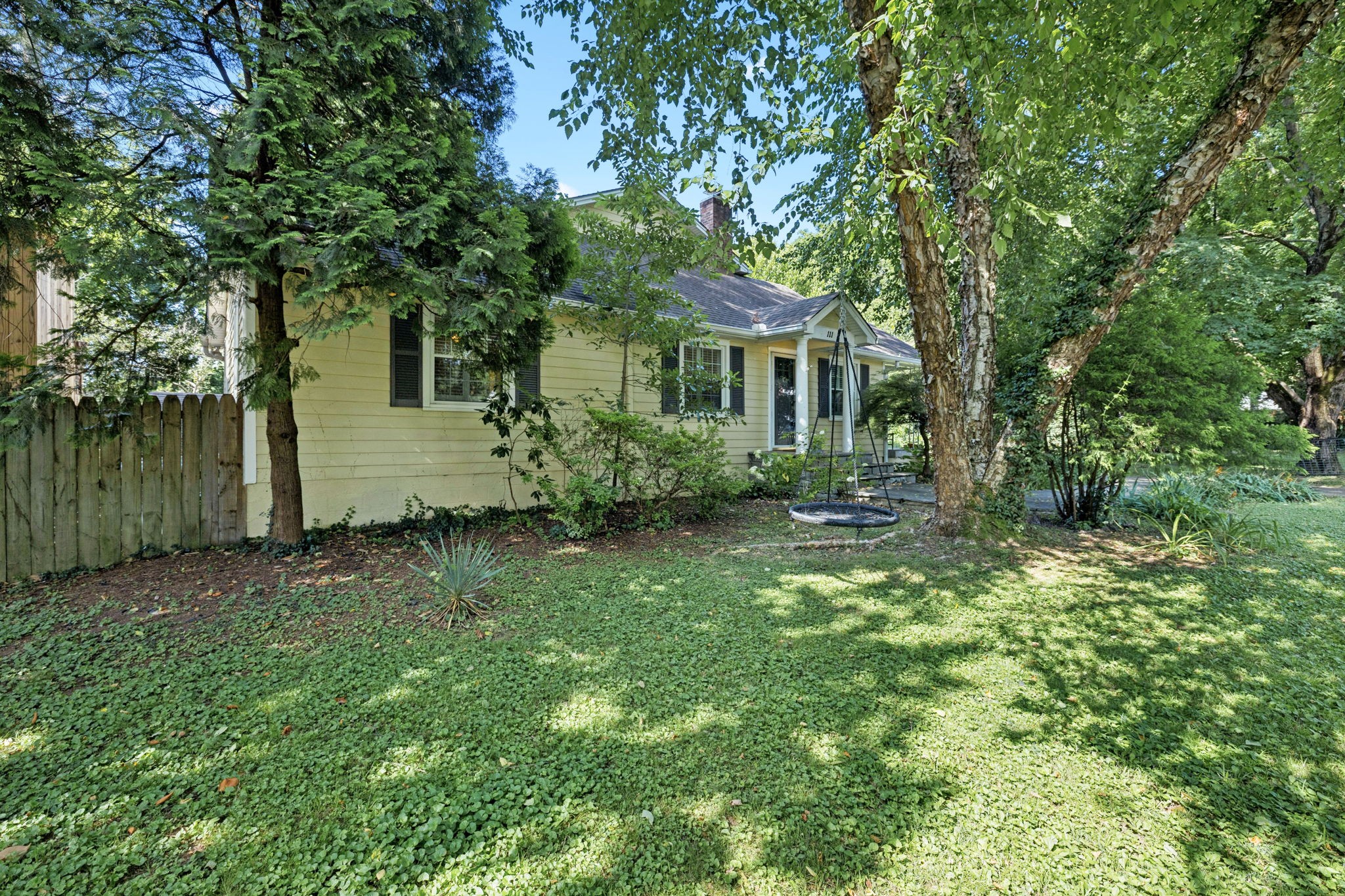 111 Oriel Ave