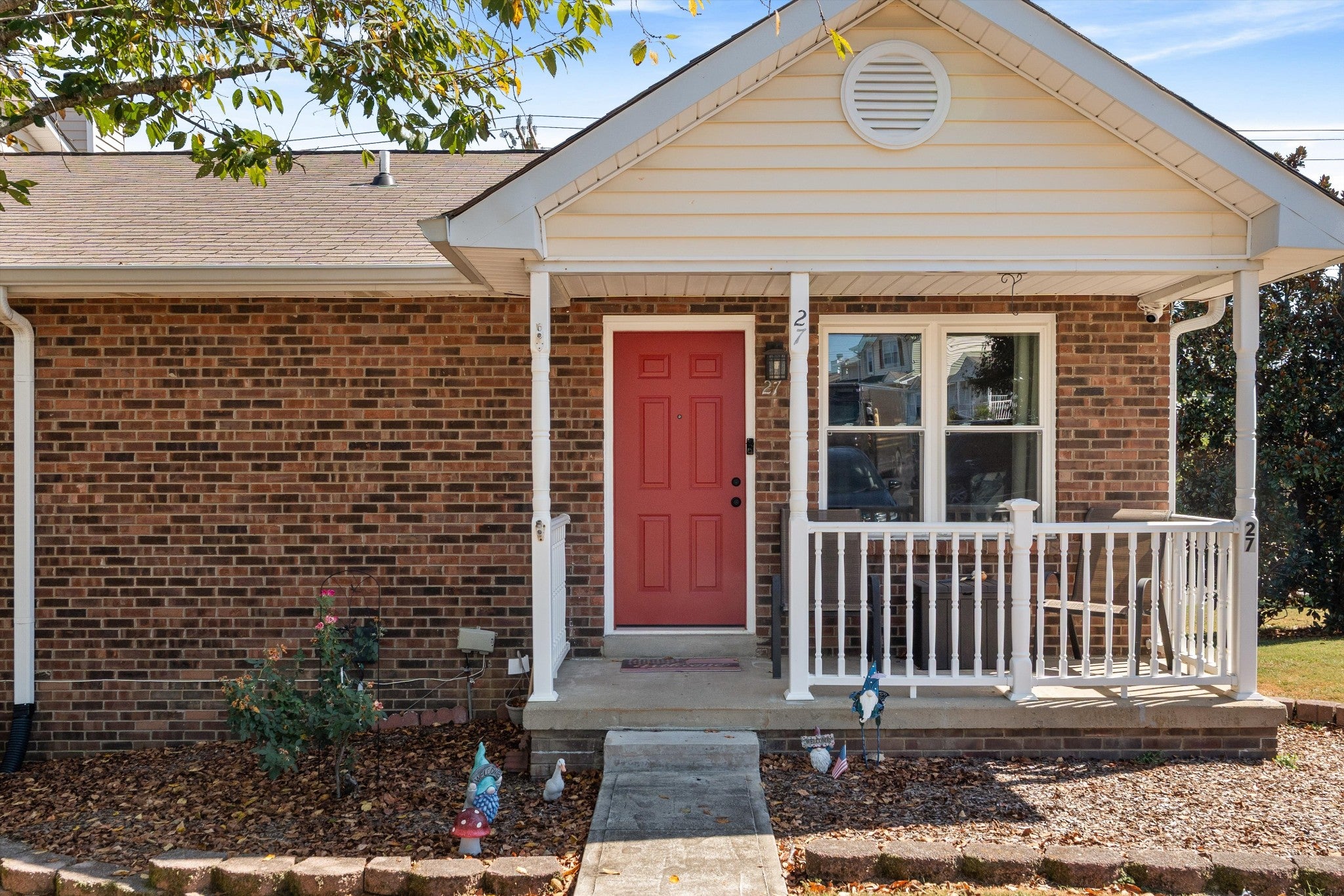 27 Rolling Meadows Dr