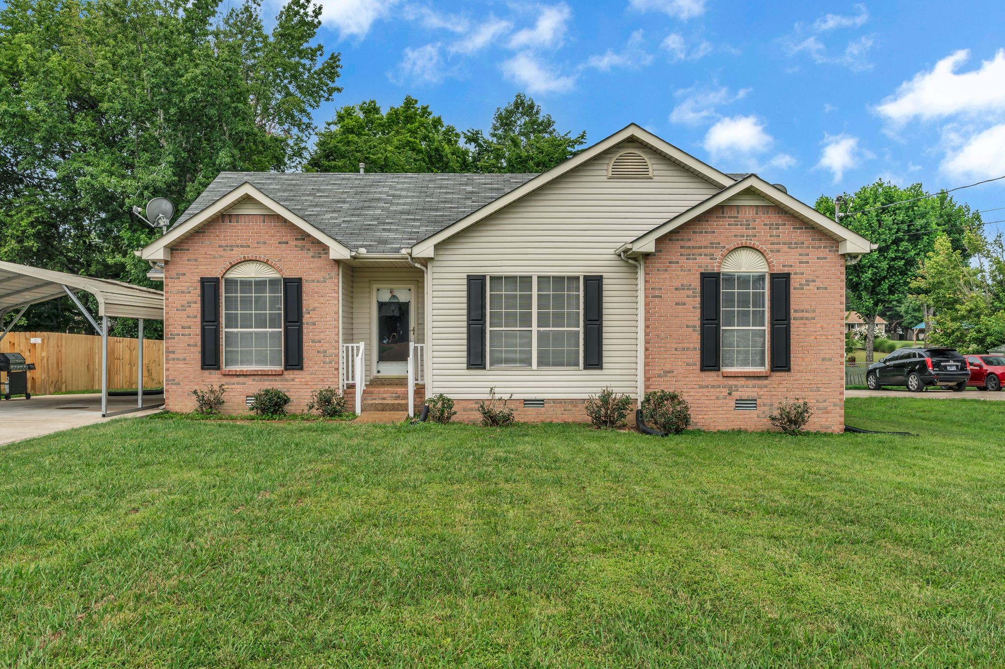 110 Sycamore Dr