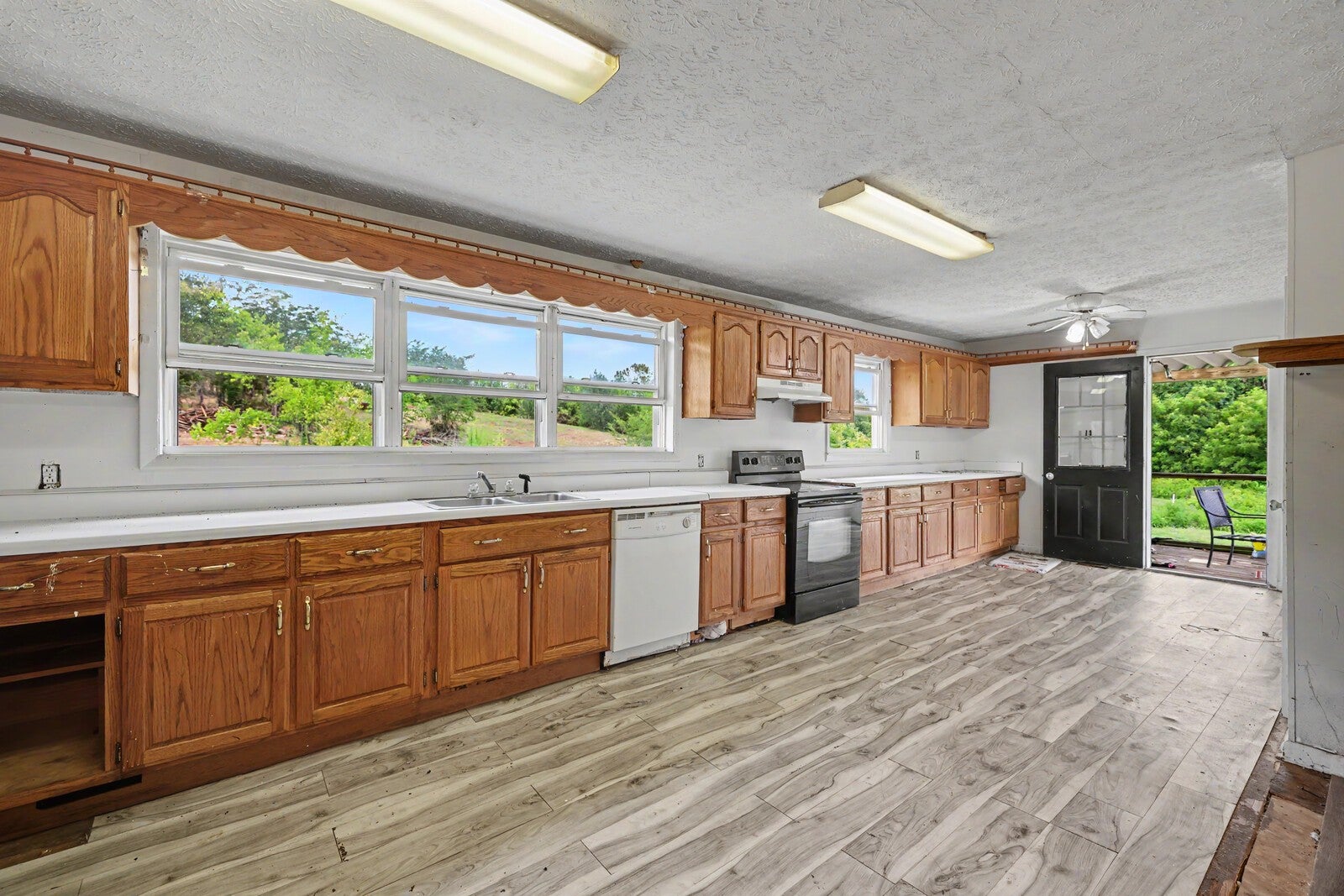 1317 Highway 259