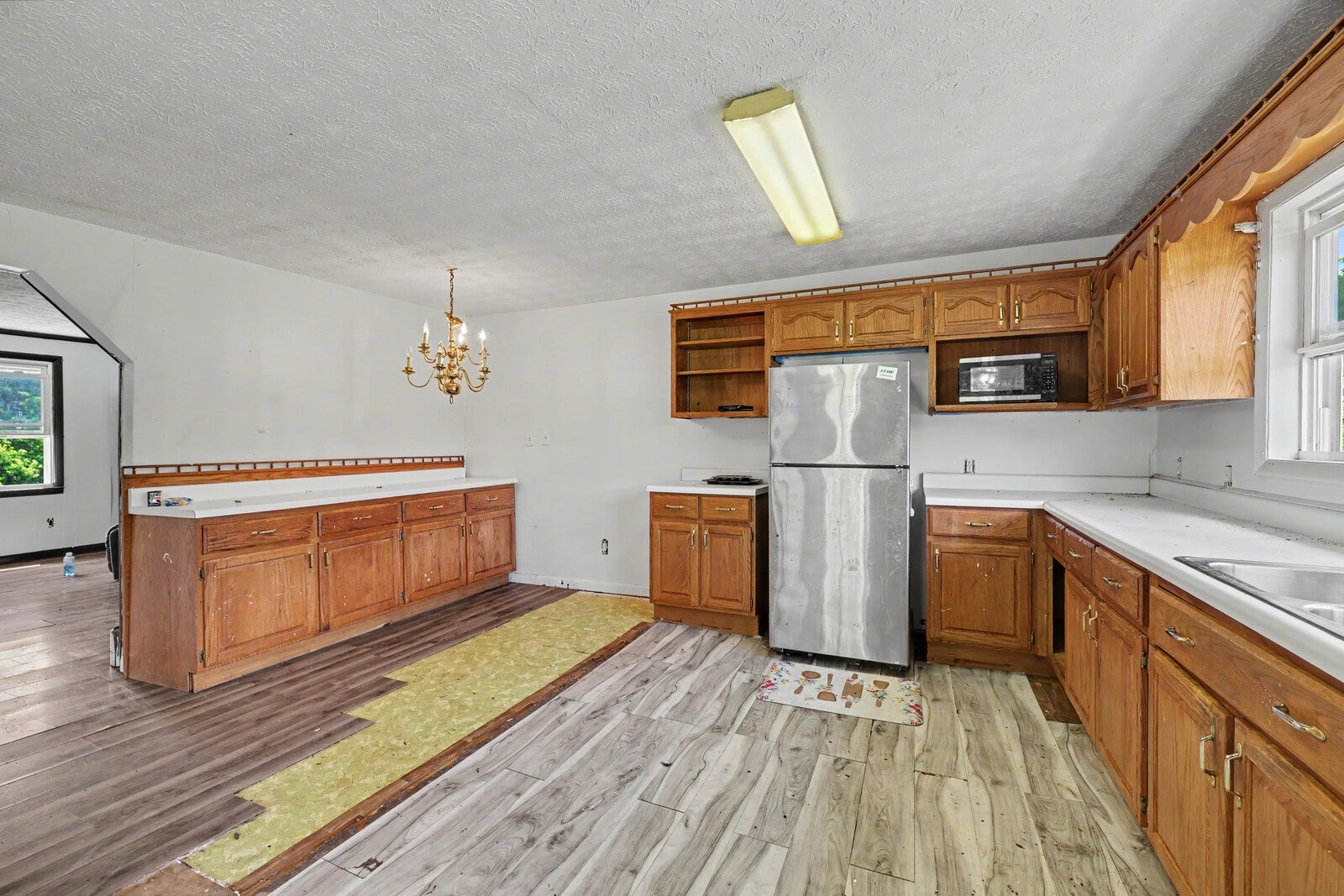 1317 Highway 259