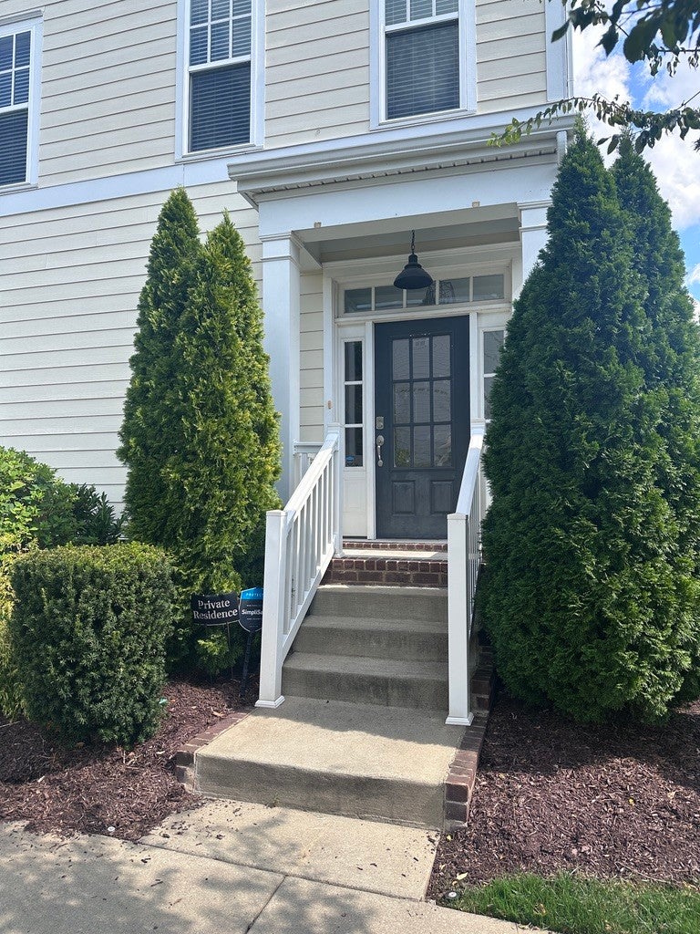 307 Kara Ln