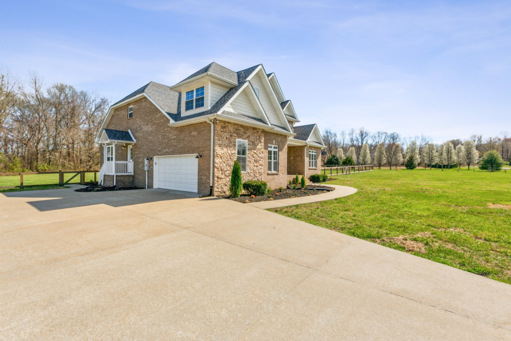 3725 Glen Raven Rd