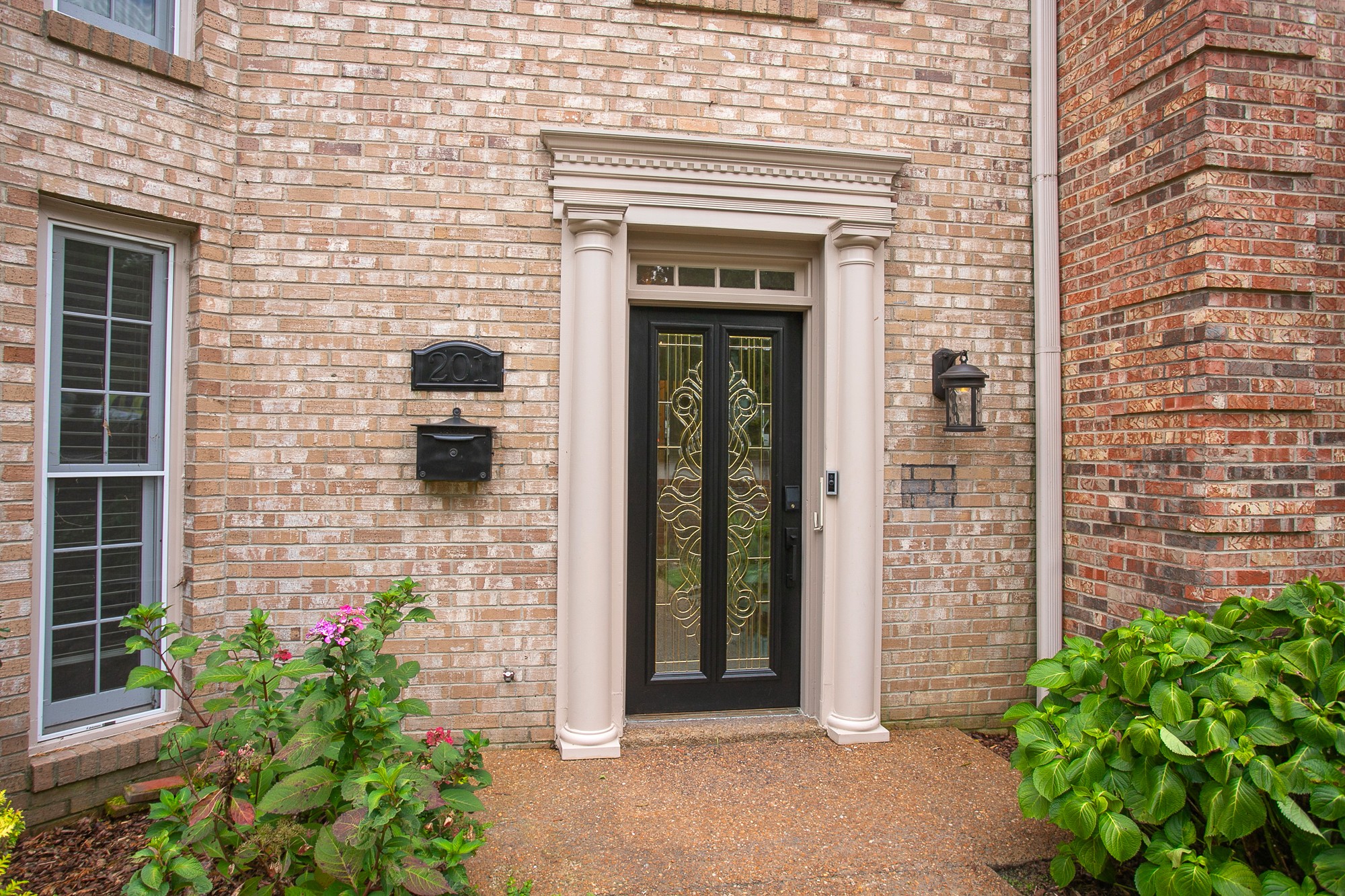 4400 Belmont Park Ter 201