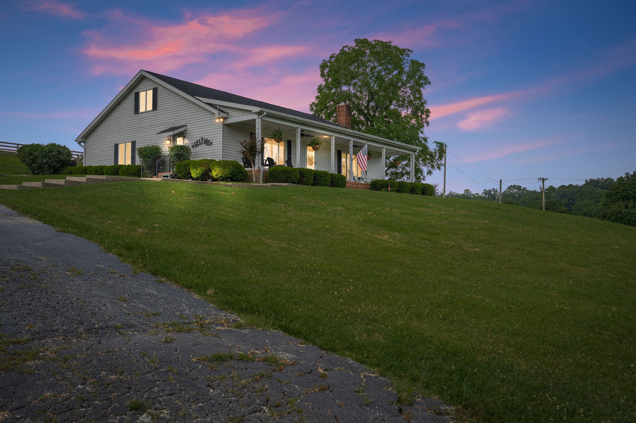 1999 Evergreen Rd