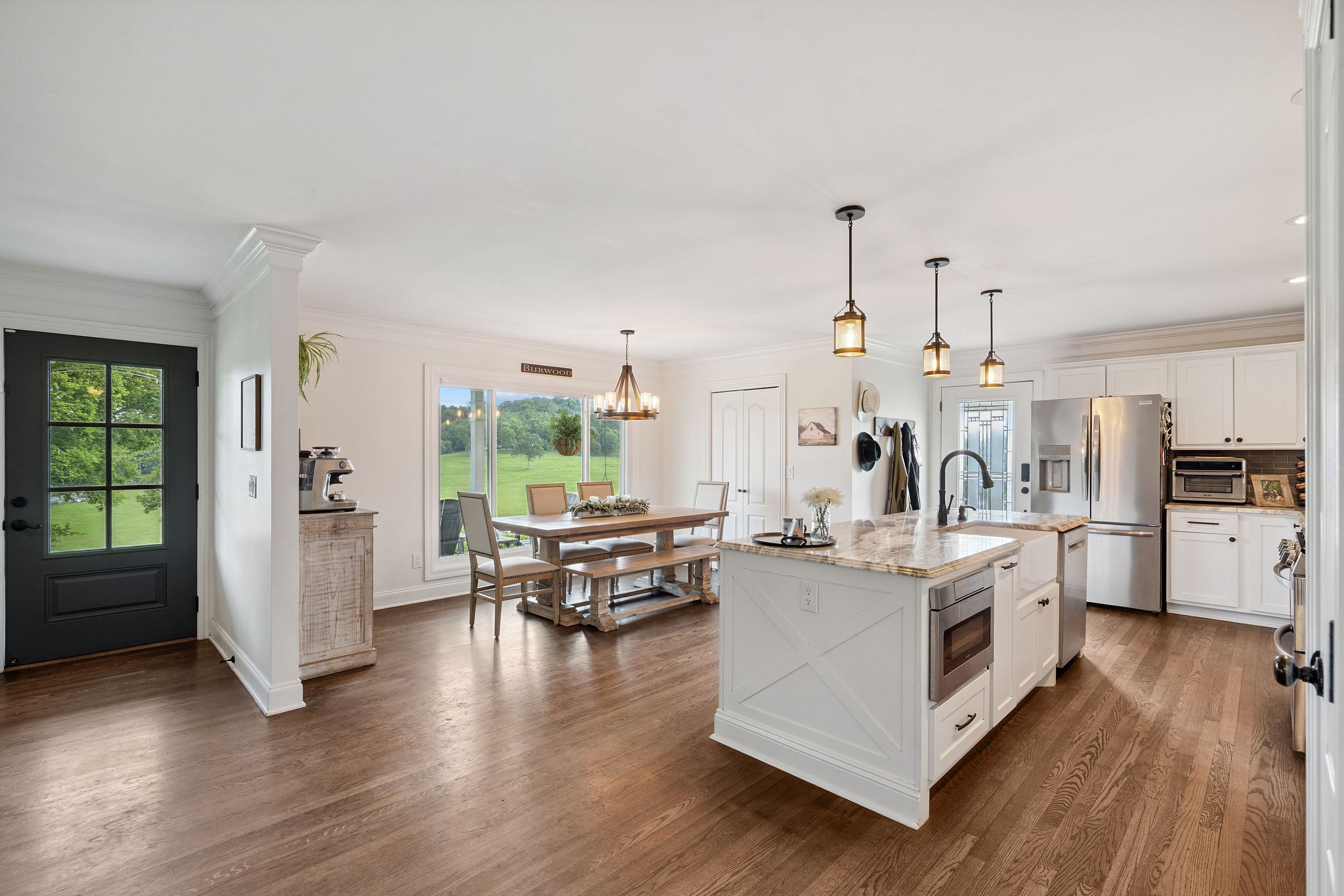 1999 Evergreen Rd