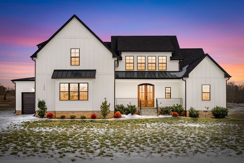 105 Sarah Frances Ct Clarksville TN 37043