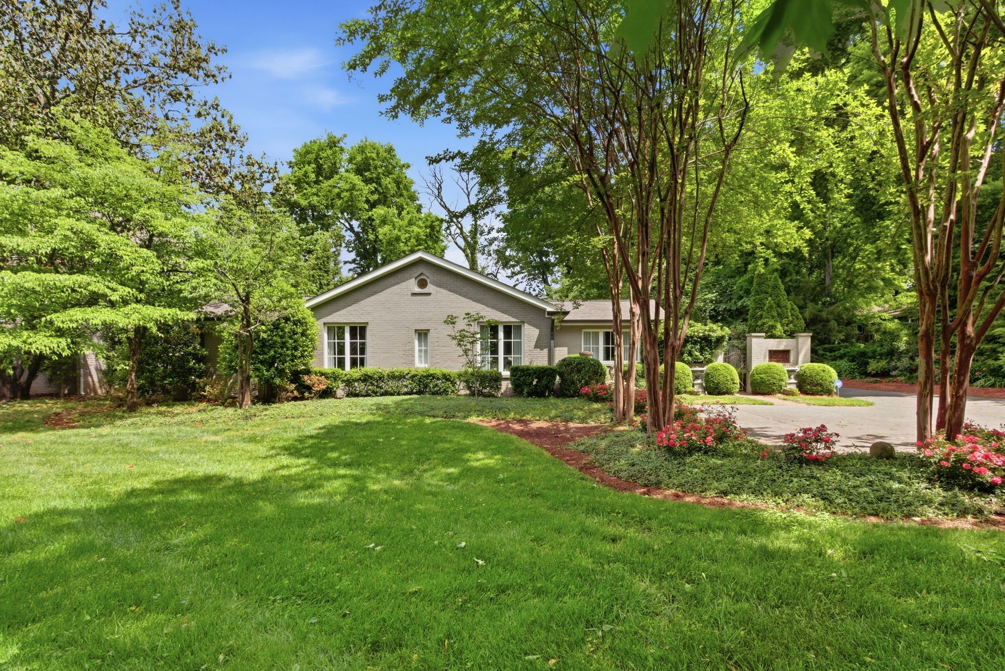 210 Battle Ave, Franklin TN 37064 3-bed home, photo 4 of 30