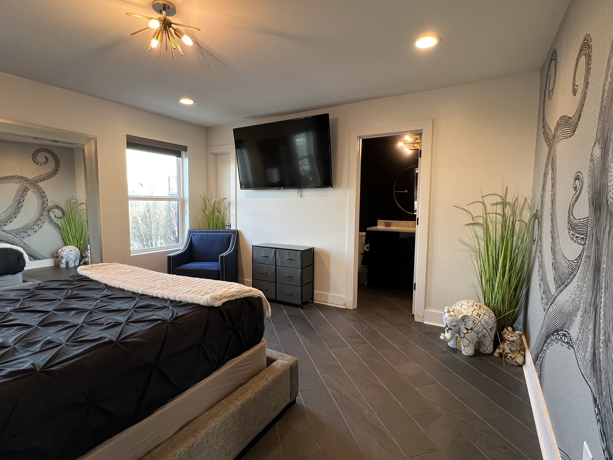 21 Fern Ave A