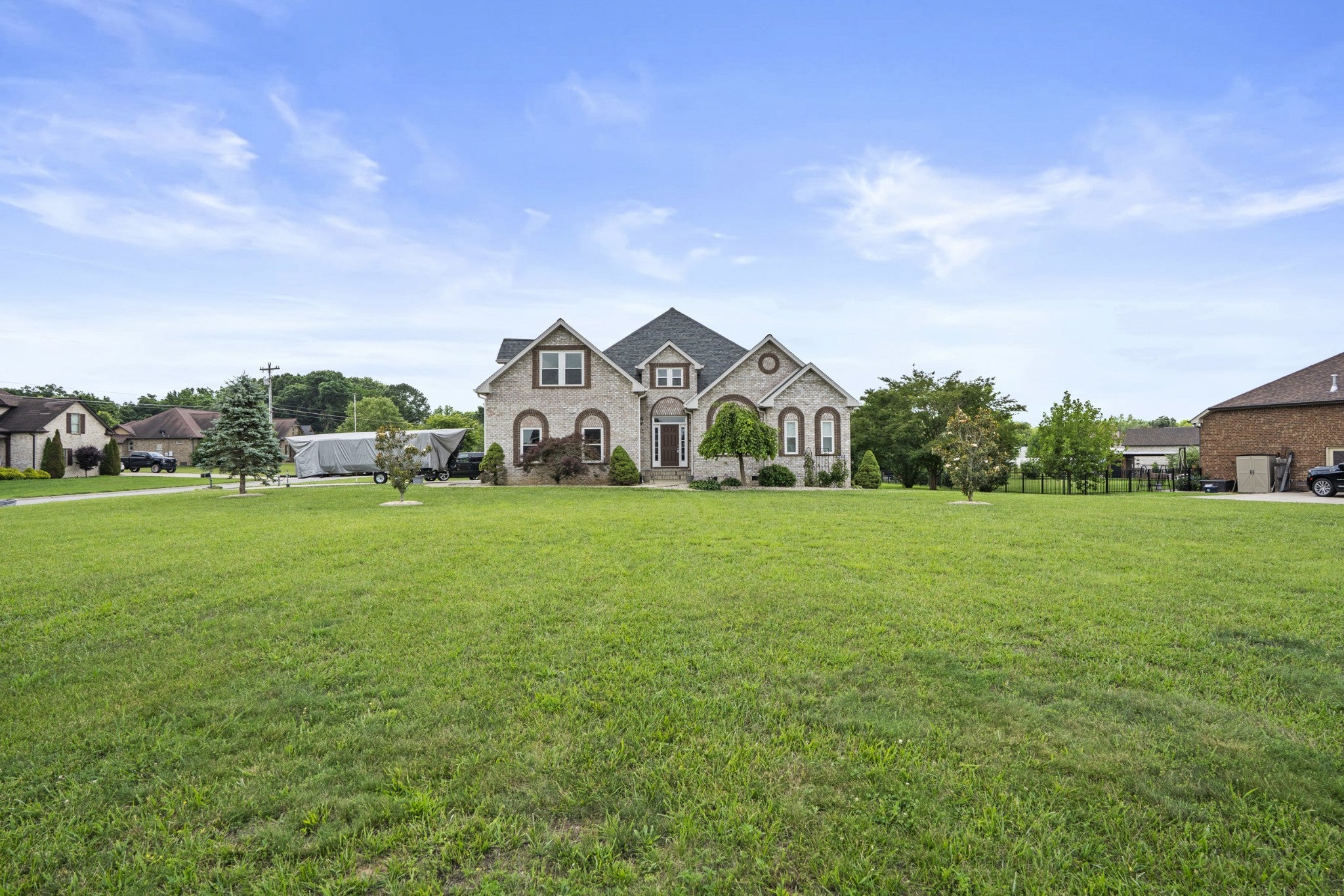2114 London Ln