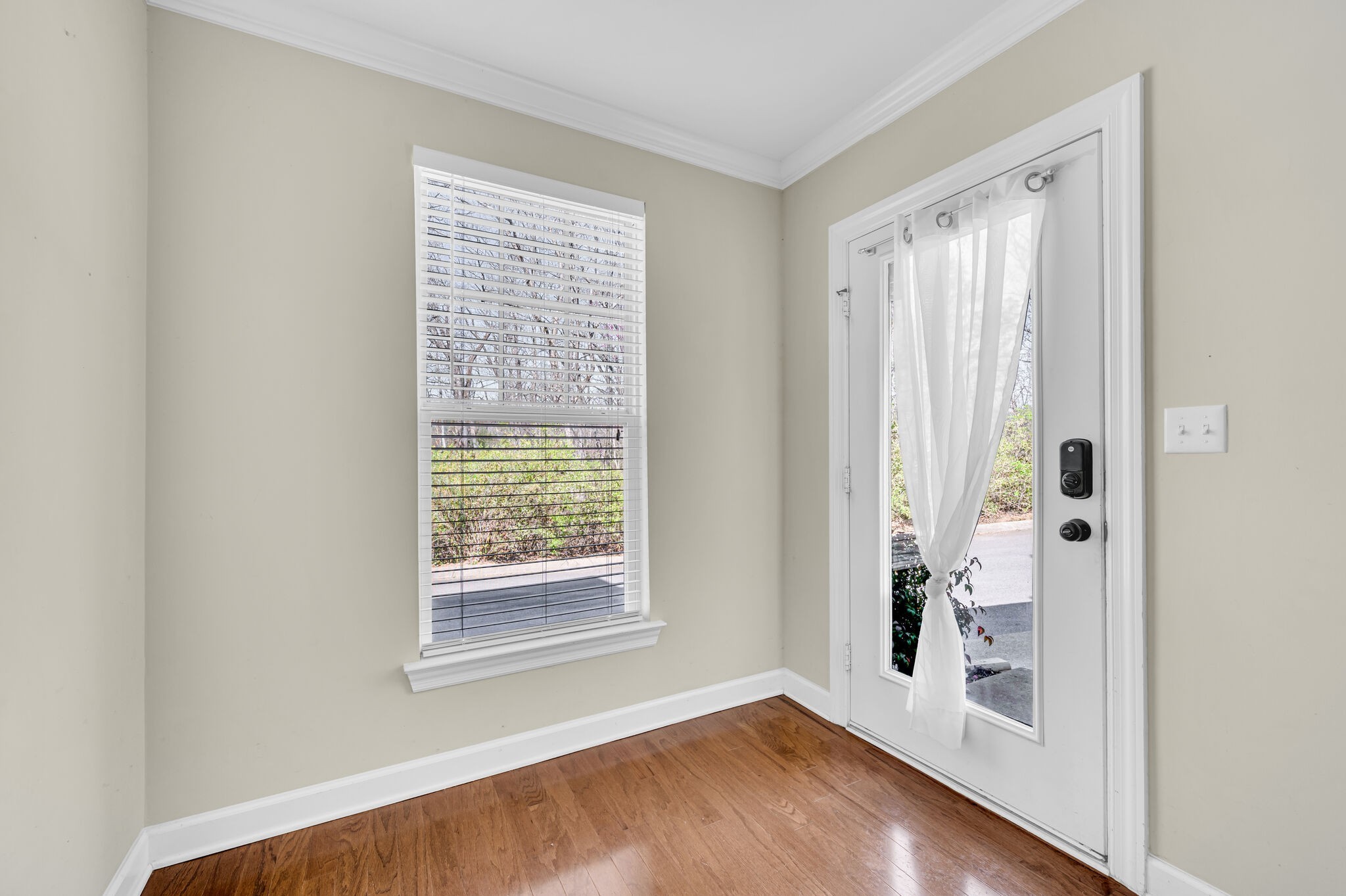 Nashville, Tennessee 37214, United States, 3 Bedrooms Bedrooms, ,3 BathroomsBathrooms,Residential,Active,95707