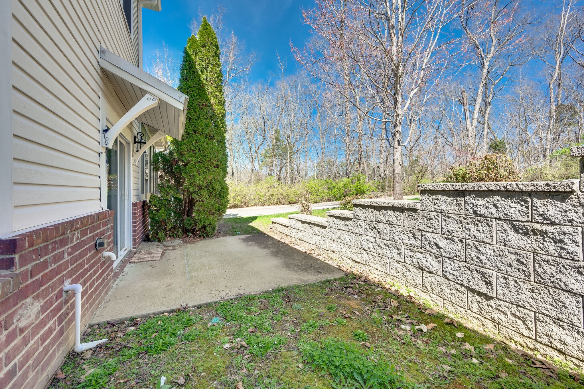 Nashville, Tennessee 37214, United States, 3 Bedrooms Bedrooms, ,3 BathroomsBathrooms,Residential,Active,95707