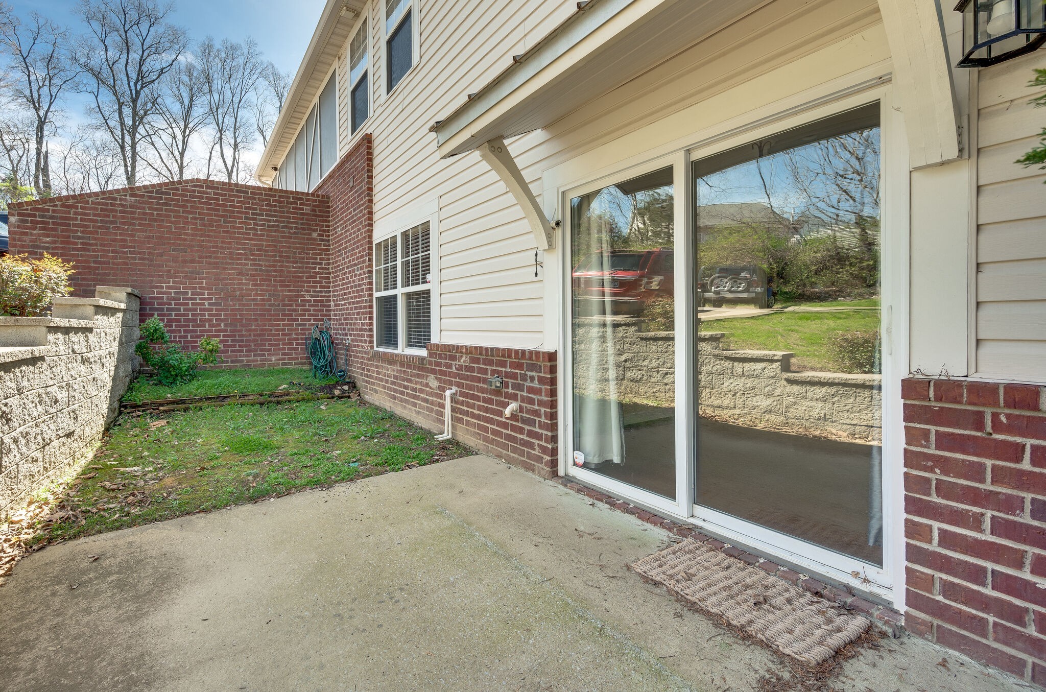 Nashville, Tennessee 37214, United States, 3 Bedrooms Bedrooms, ,3 BathroomsBathrooms,Residential,Active,95707