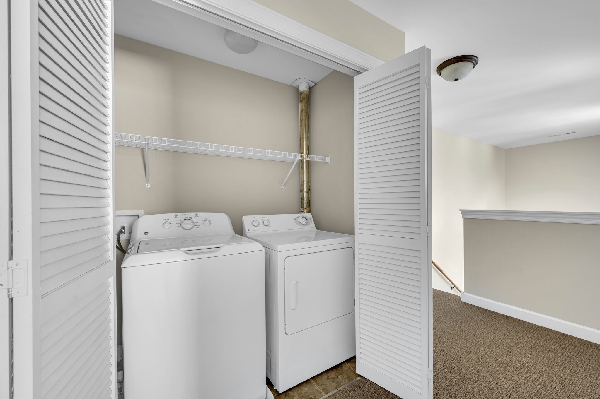 Nashville, Tennessee 37214, United States, 3 Bedrooms Bedrooms, ,3 BathroomsBathrooms,Residential,Active,95707