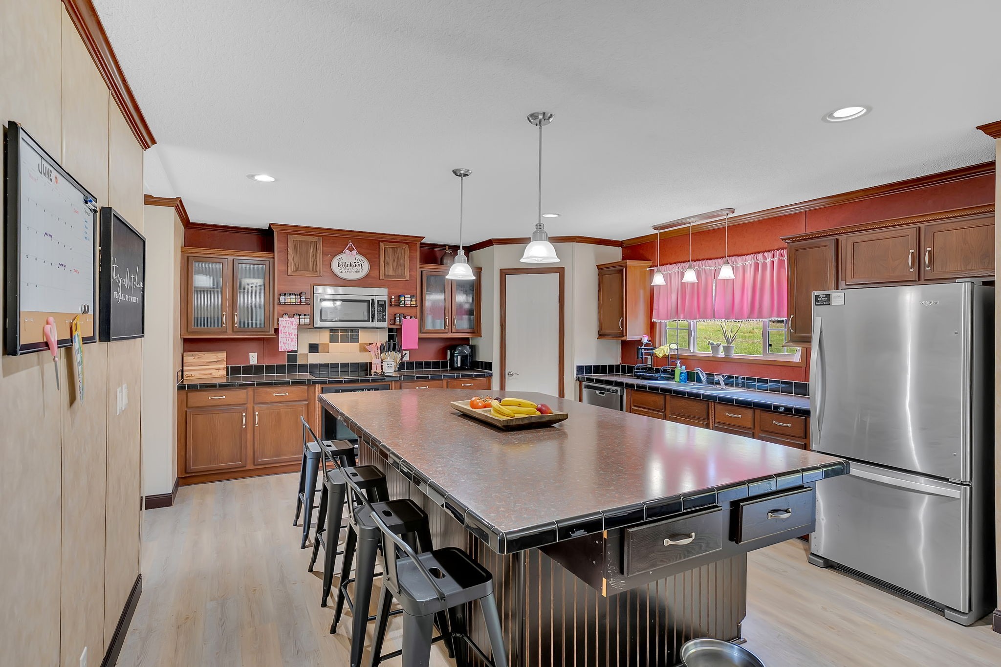 228 J W Thompson Rd