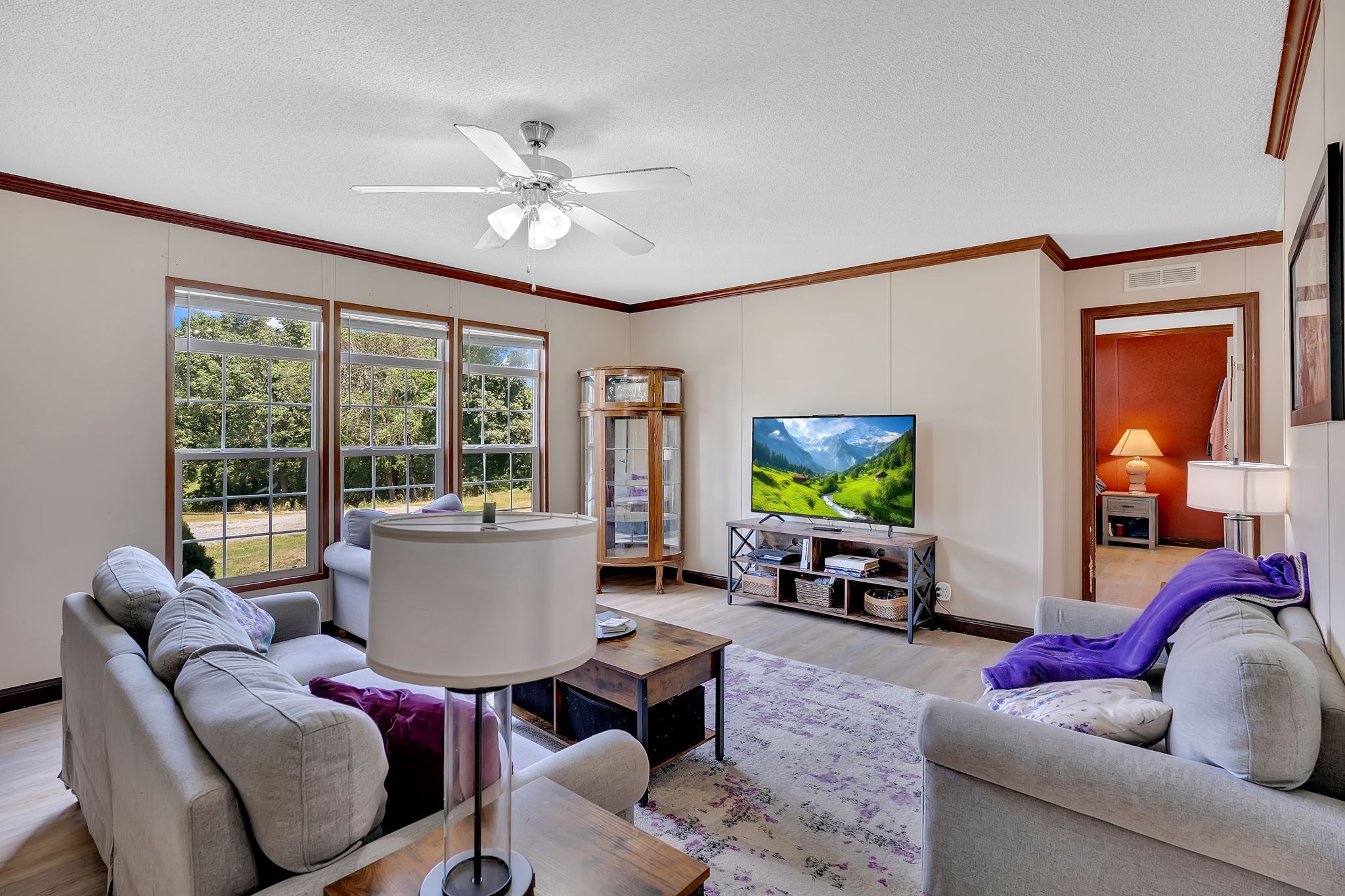 228 J W Thompson Rd