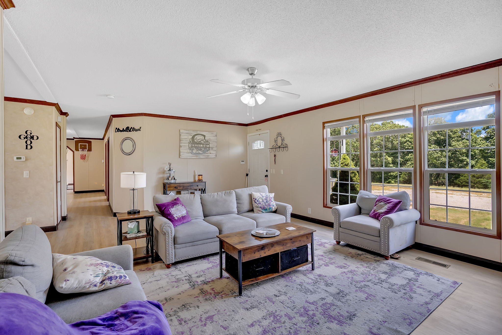 228 J W Thompson Rd