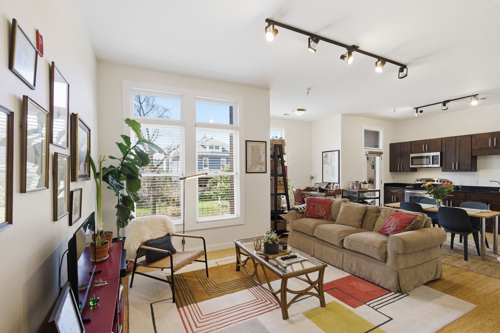 1706 18th Ave S 205, Nashville TN 37212 1-bed condo, photo 3 of 25