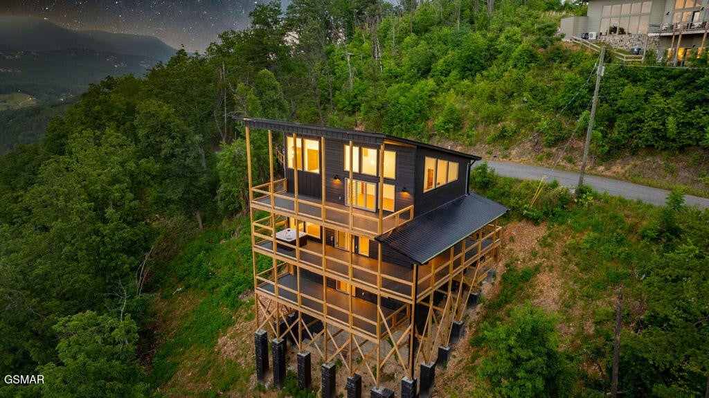 3225 Emerald Springs Loop
