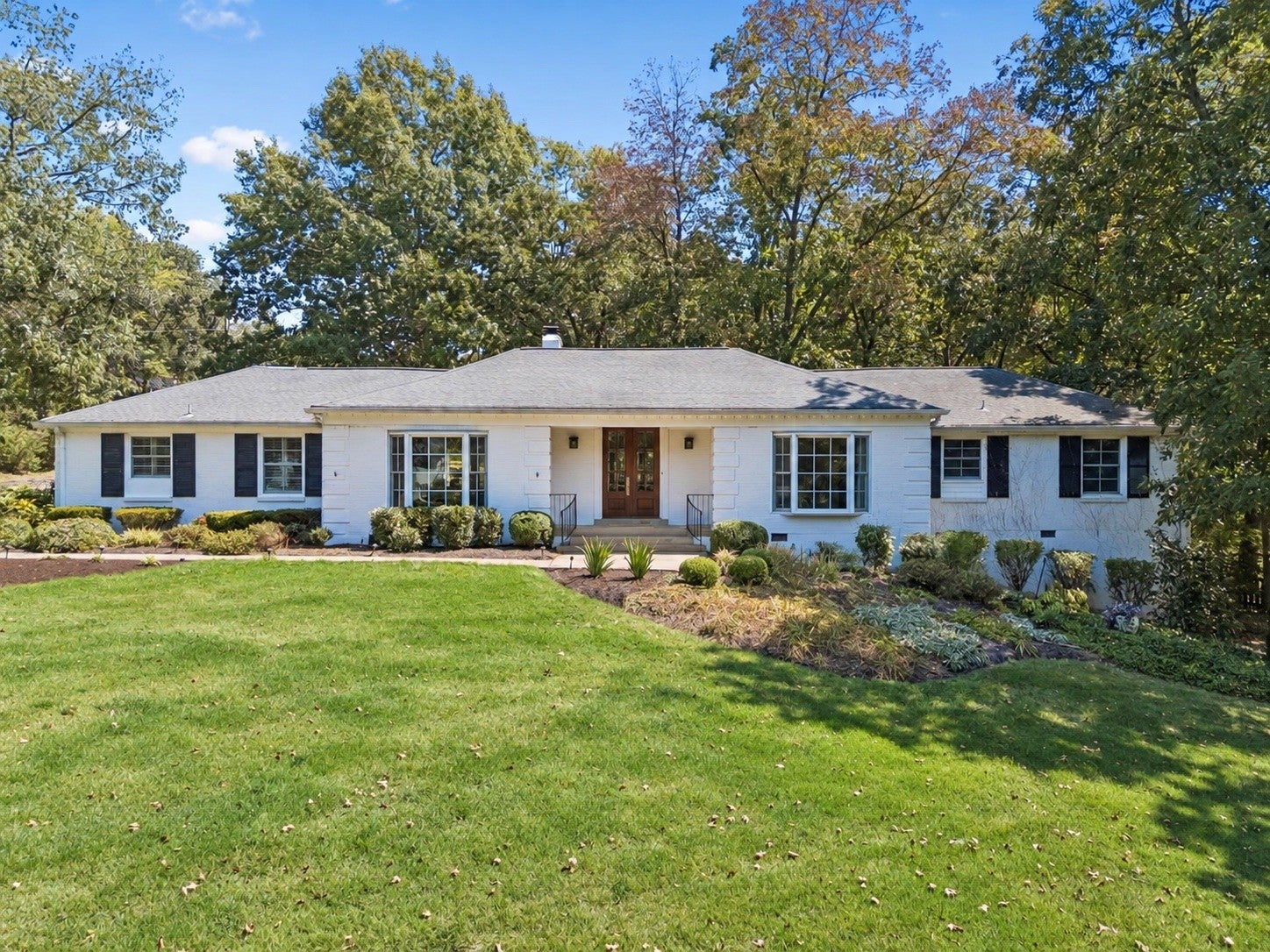 4-bed listing at 764 Darden Pl, Nashville
