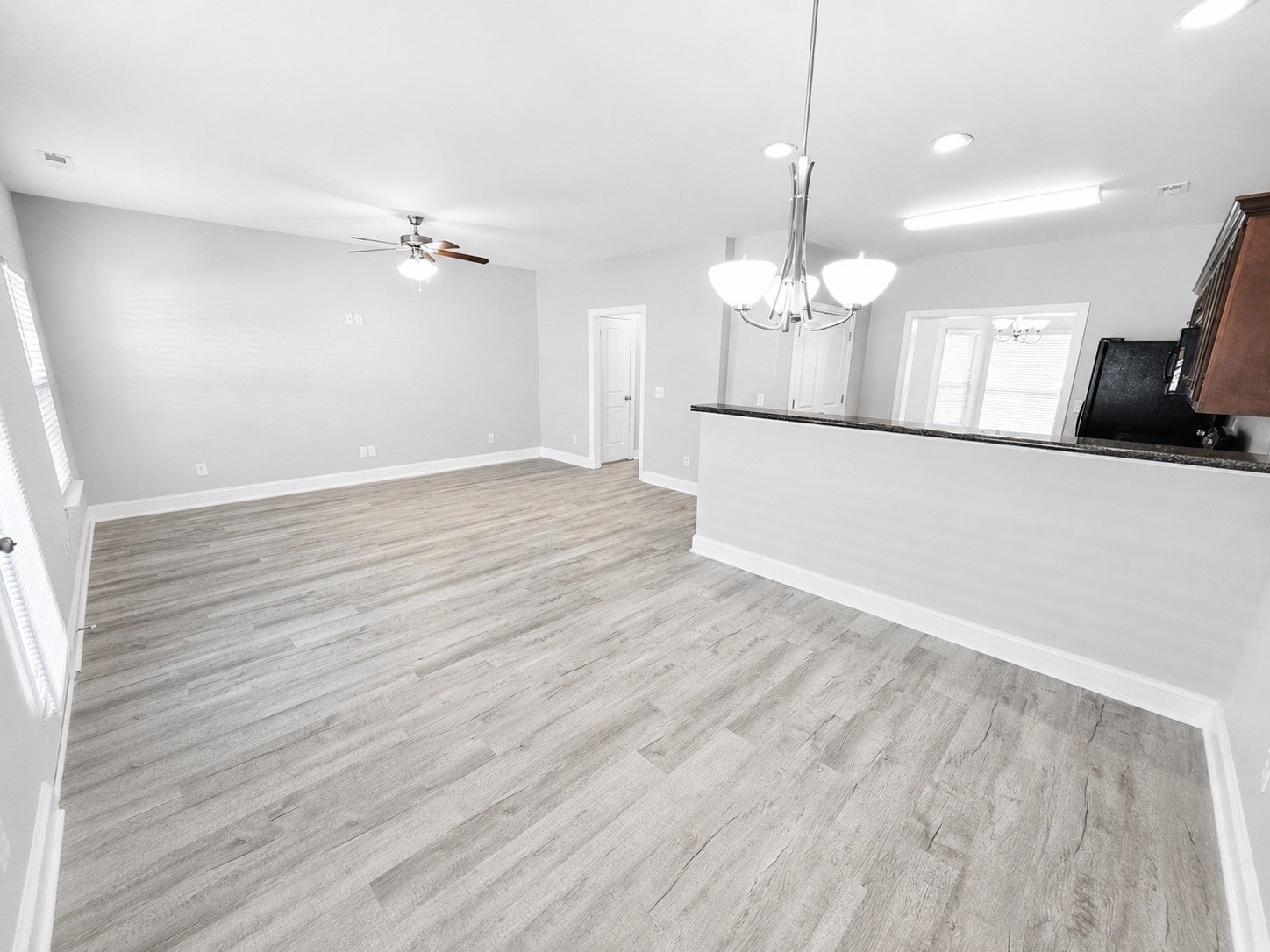206 Rowlette Cir